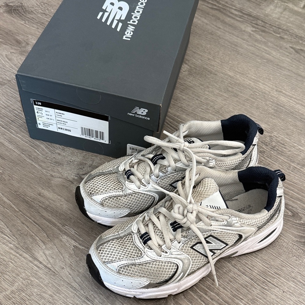 New Balance 530 Shoes - White and Gray - Picture 2 of 11
